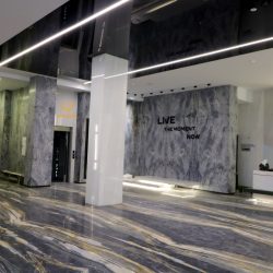 سقف آیینه ای